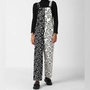 Forever 21 Black Floral Print Dungaree brand new without tag